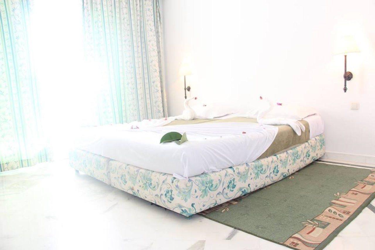 Prestige And Hotel 3*